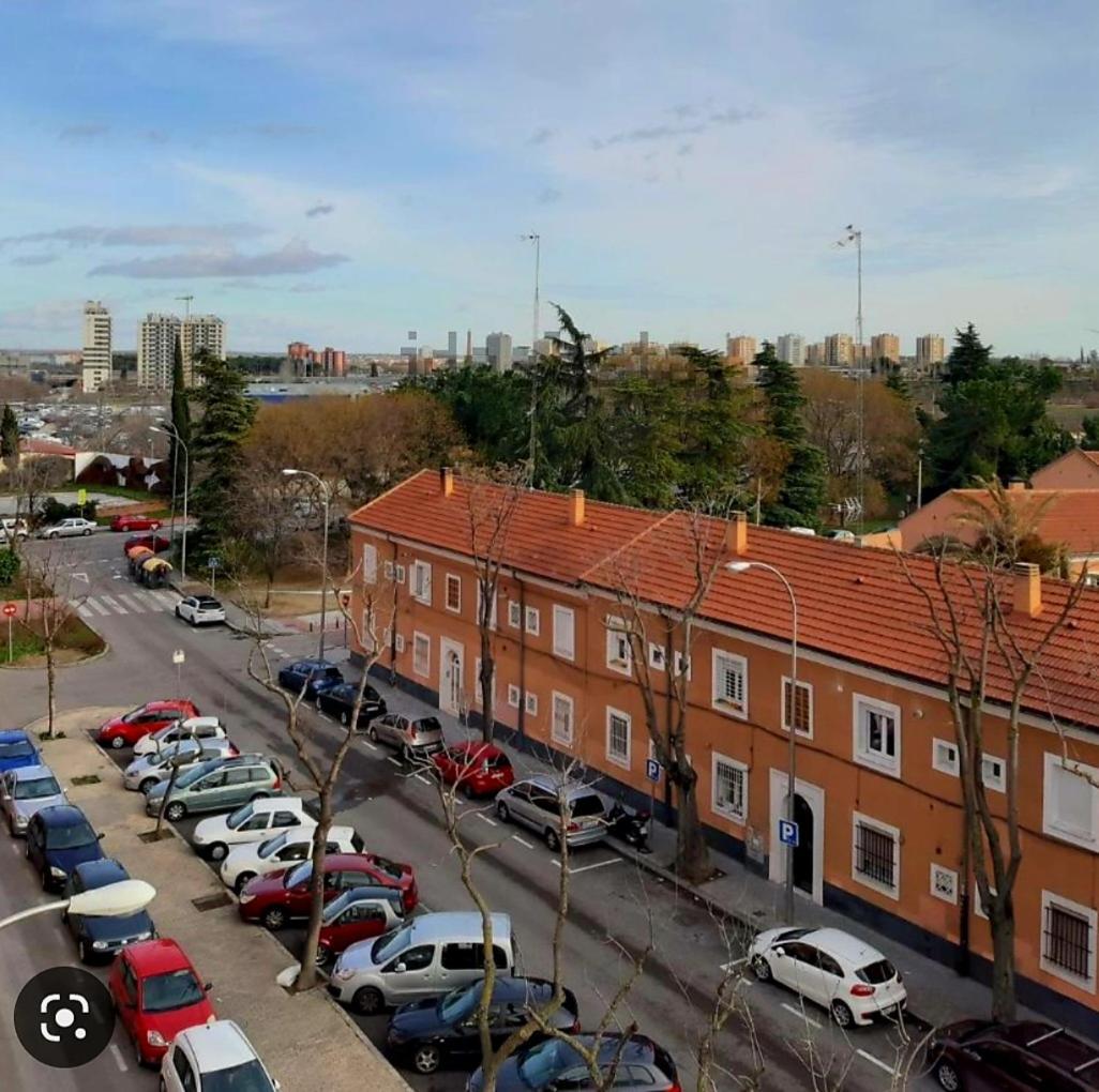 Habitacion Privada En Piso A 10 Minutos De Atocha Madrid Exteriör bild